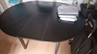 Abbildung: Tisch zu verschenken 