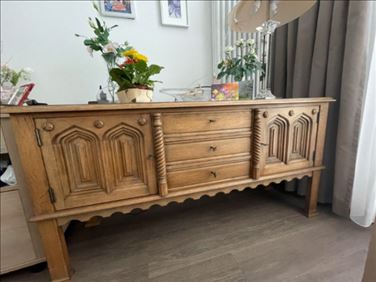 Abbildung: Kommode/ Sideboard